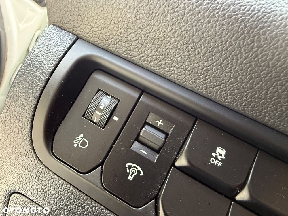 Kia Rio 1.2 Business Line - 13