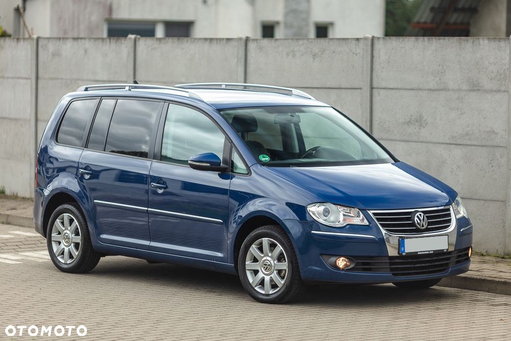 Volkswagen Touran 2.0 TDI DPF Highline - 11