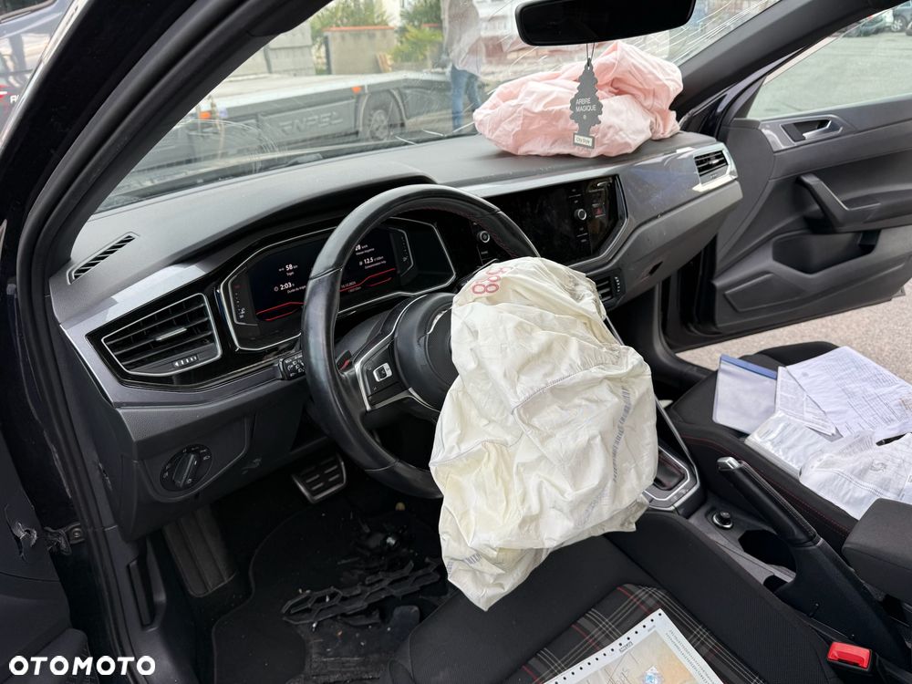 Volkswagen Polo 2.0 TSI GTI DSG - 2