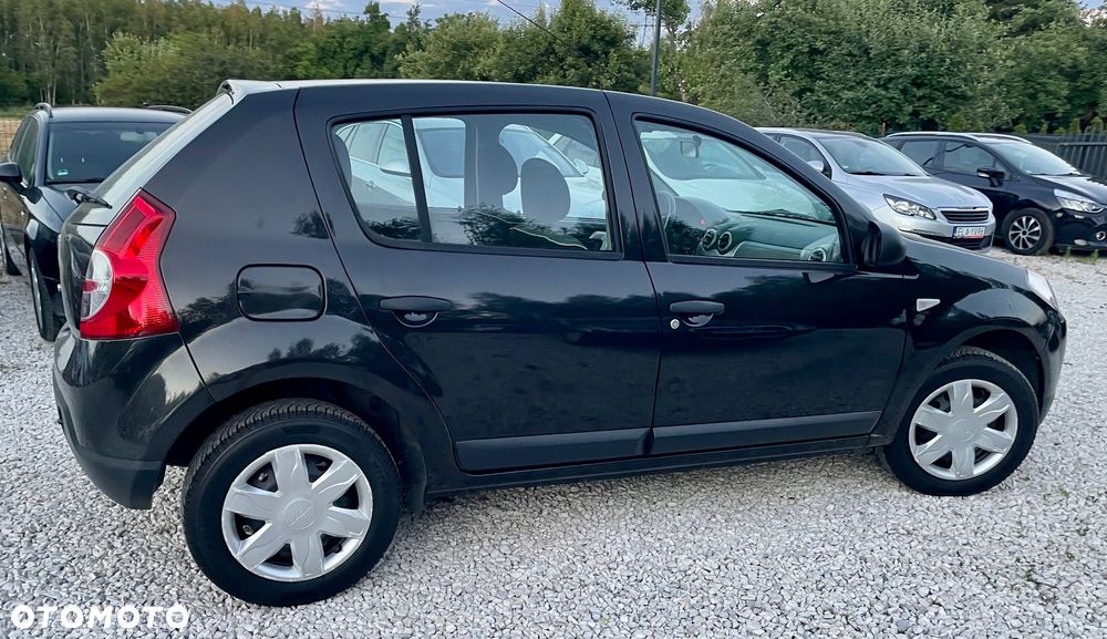 Dacia Sandero 1.2 16V - 24