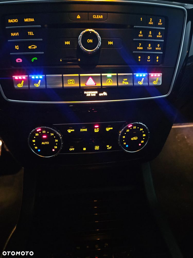 Mercedes-Benz GLE - 12