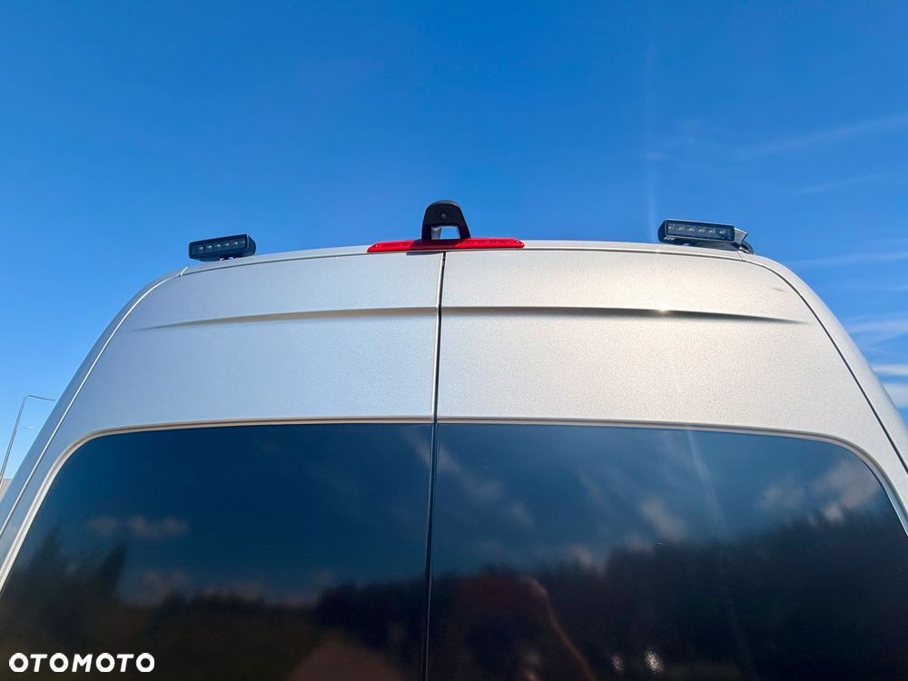 Mercedes-Benz Sprinter - 18