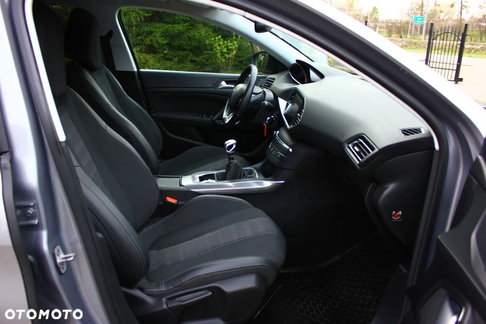 Peugeot 308 BlueHDi FAP 130 Stop & Start Allure - 18