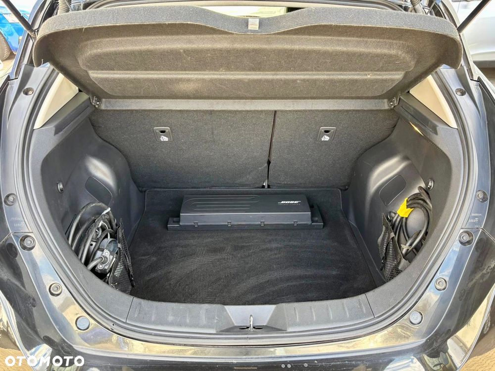 Nissan Leaf - 16