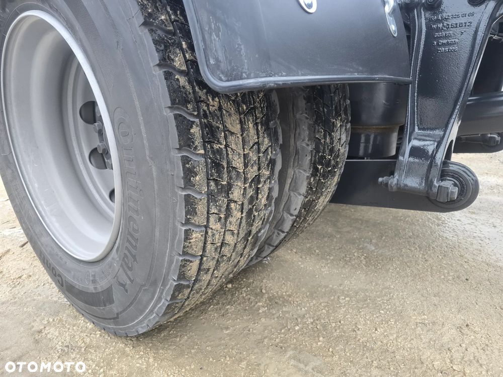 Mercedes-Benz AXOR 1833 - 9