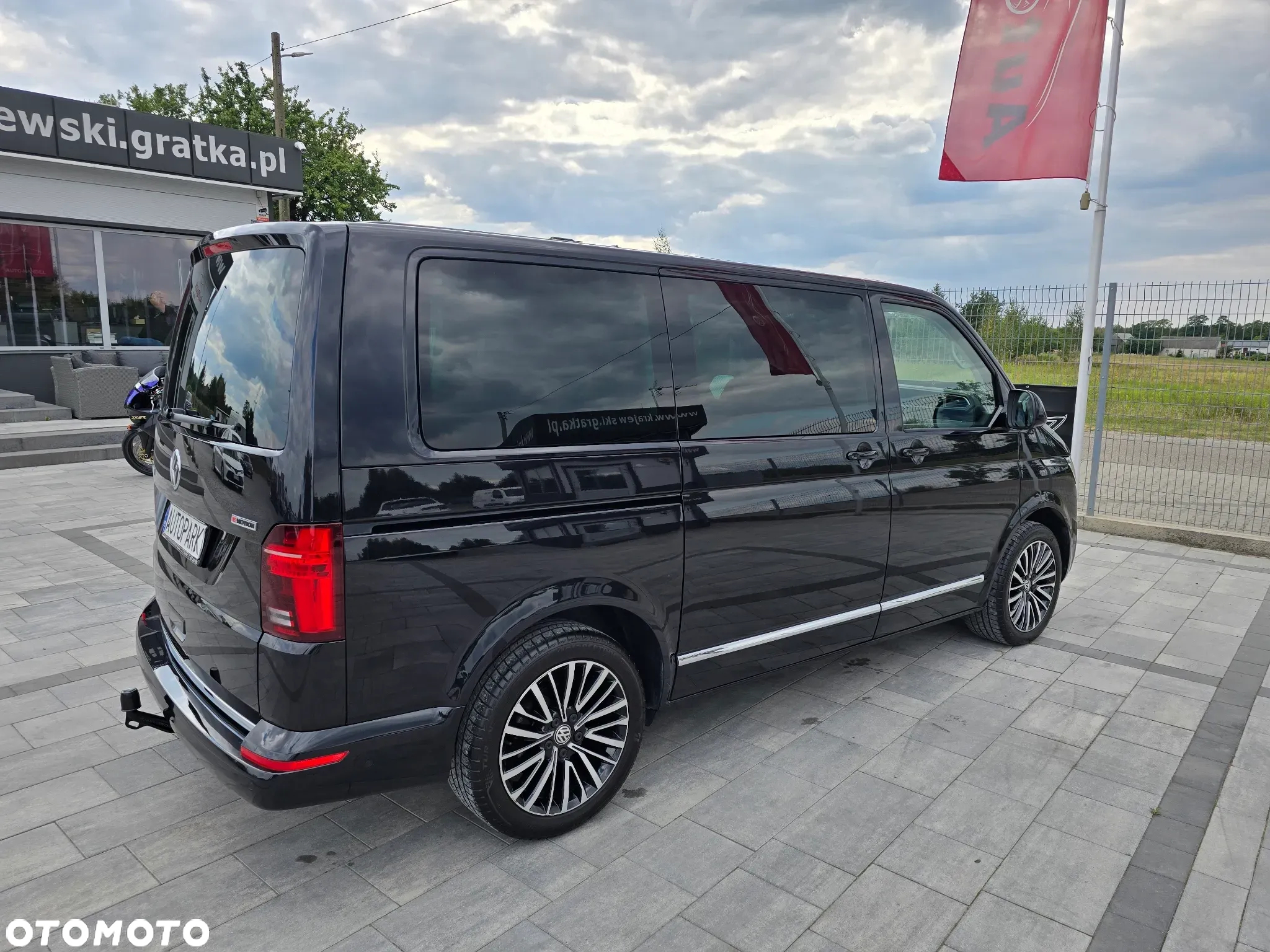 Volkswagen Multivan 6.1 2.0 TDI L1 Highline 4Motion DSG - 17