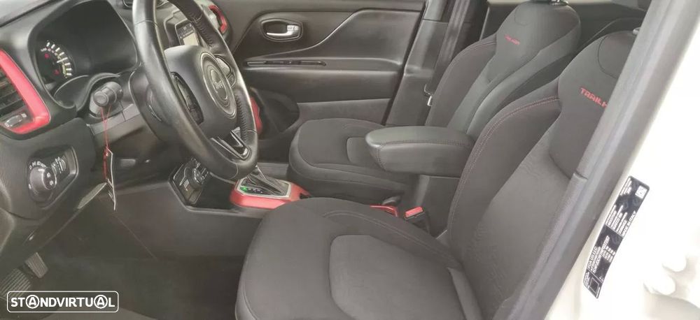 Jeep Renegade 1.3 TG Trailhawk - 14