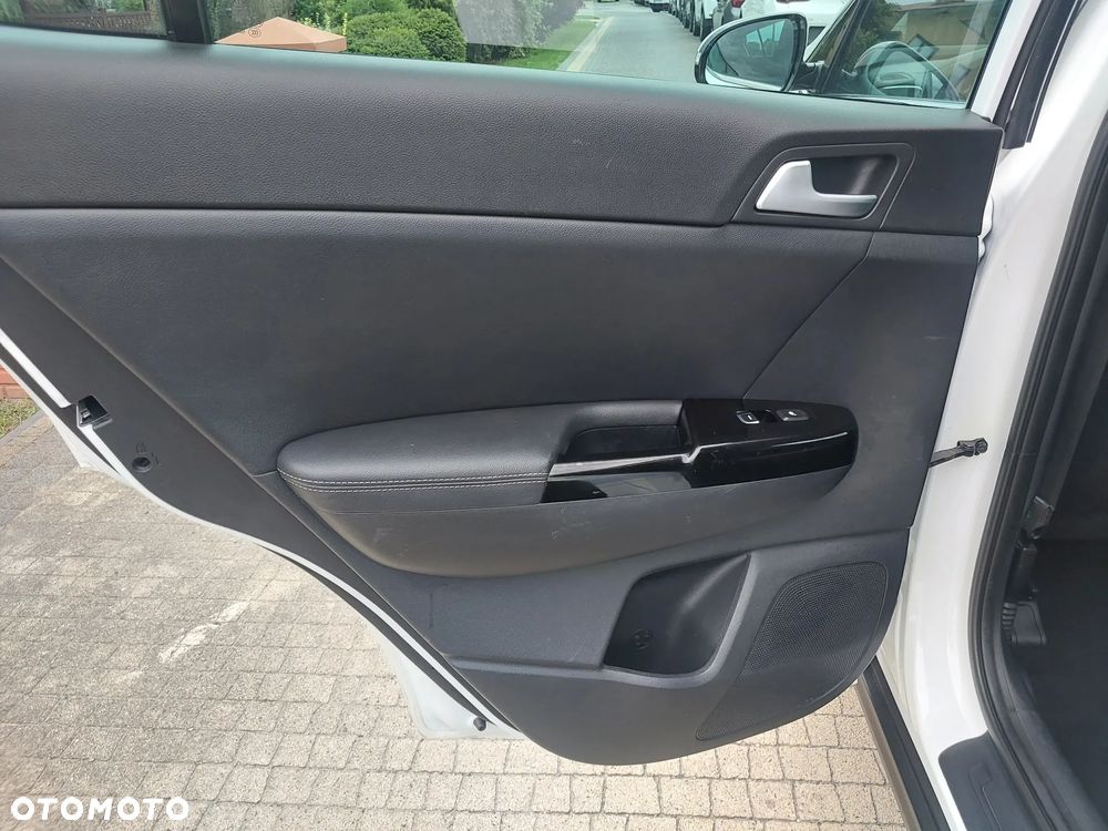 Kia Sportage 1.7 CRDI 2WD Edition 7 - 23