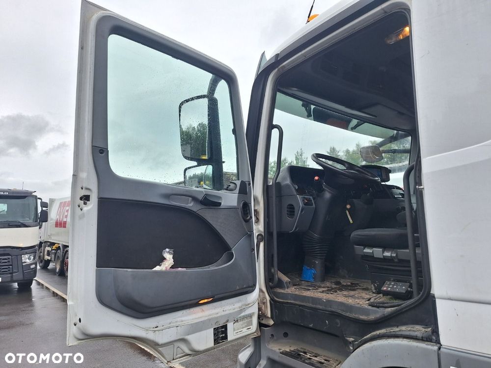 Versalift Actros 1832 L - 9
