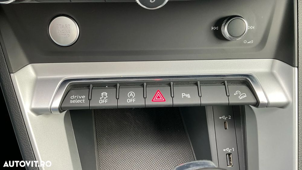 Audi Q3 2.0 40 TFSI S tronic quattro - 33