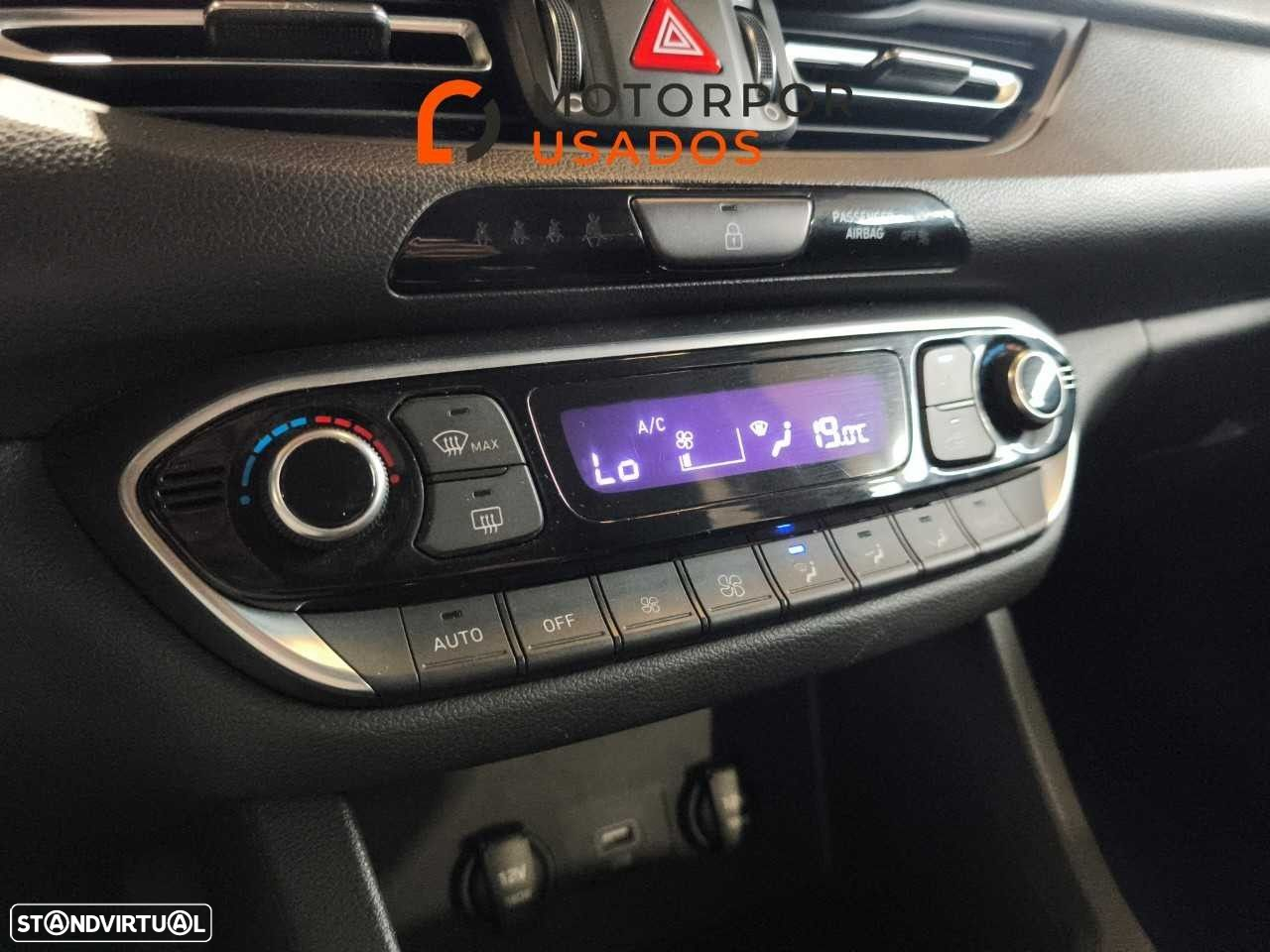 Hyundai i30 - 23