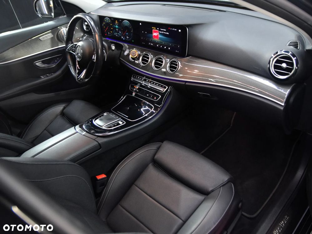 Mercedes-Benz Klasa E 300 de 4Matic 9G-TRONIC - 6