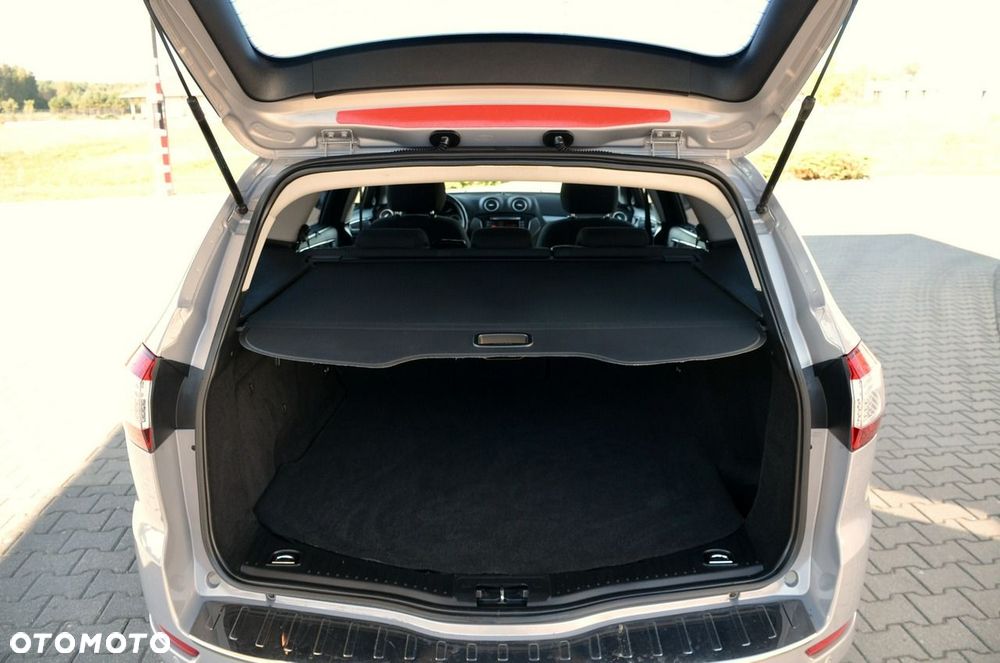 Ford Mondeo - 22