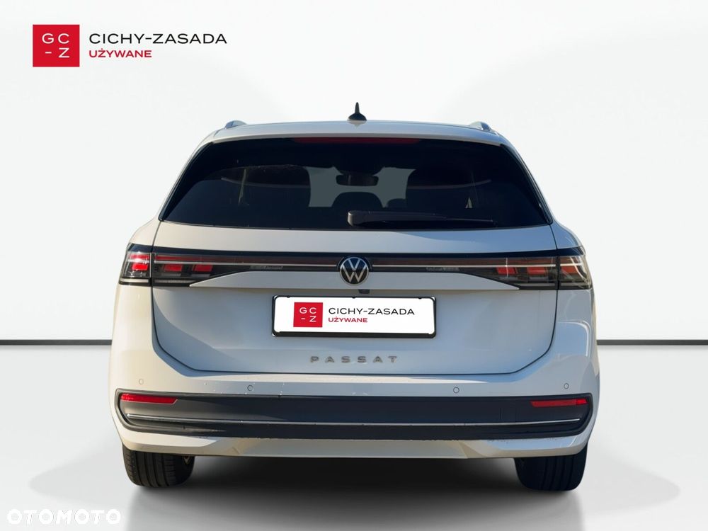 Volkswagen Passat Variant 2.0 TDI SCR Business Plus DSG - 4