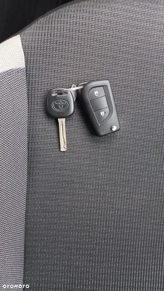 Toyota Aygo x-play Edition S+ - 23