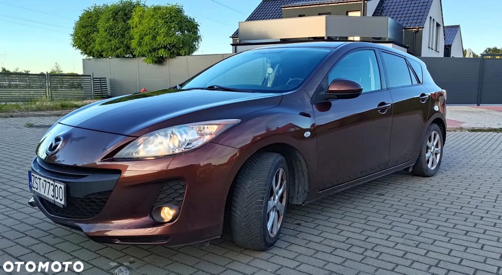 Mazda 3 1.6 Exclusive + - 1