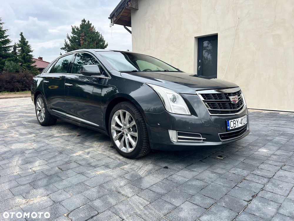 Cadillac XTS - 1
