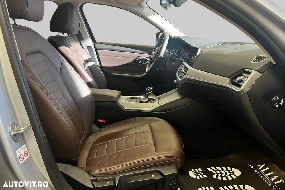 BMW Seria 3 330e xDrive Aut. - 11