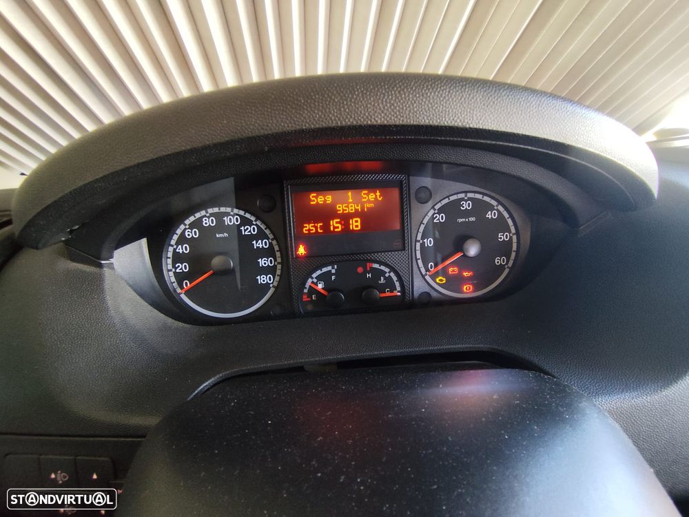 Roller Team Auto-Roller T-Line Magnifico Garage - 9