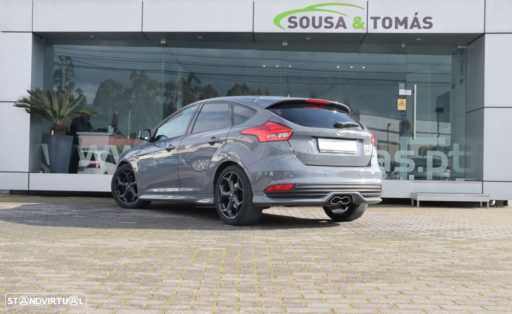 Ford Focus 2.0 TDCi ST-2 - 4