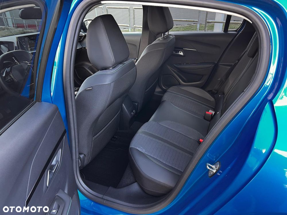 Peugeot 208 1.2 PureTech Allure S&S EAT8 - 11