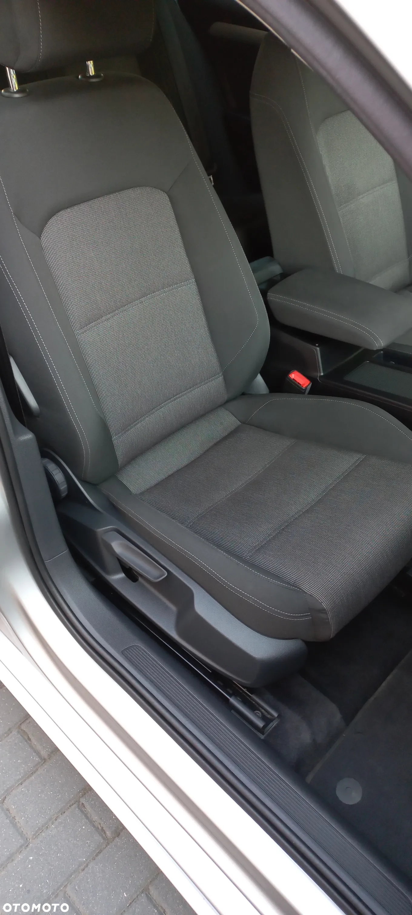 Volkswagen Passat - 14