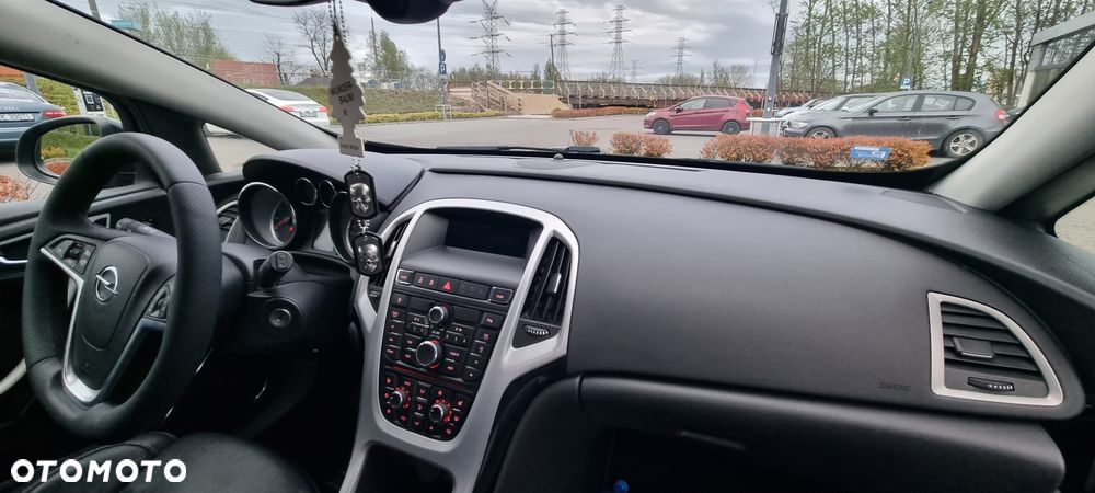 Opel Astra 1.6 T Sport - 9