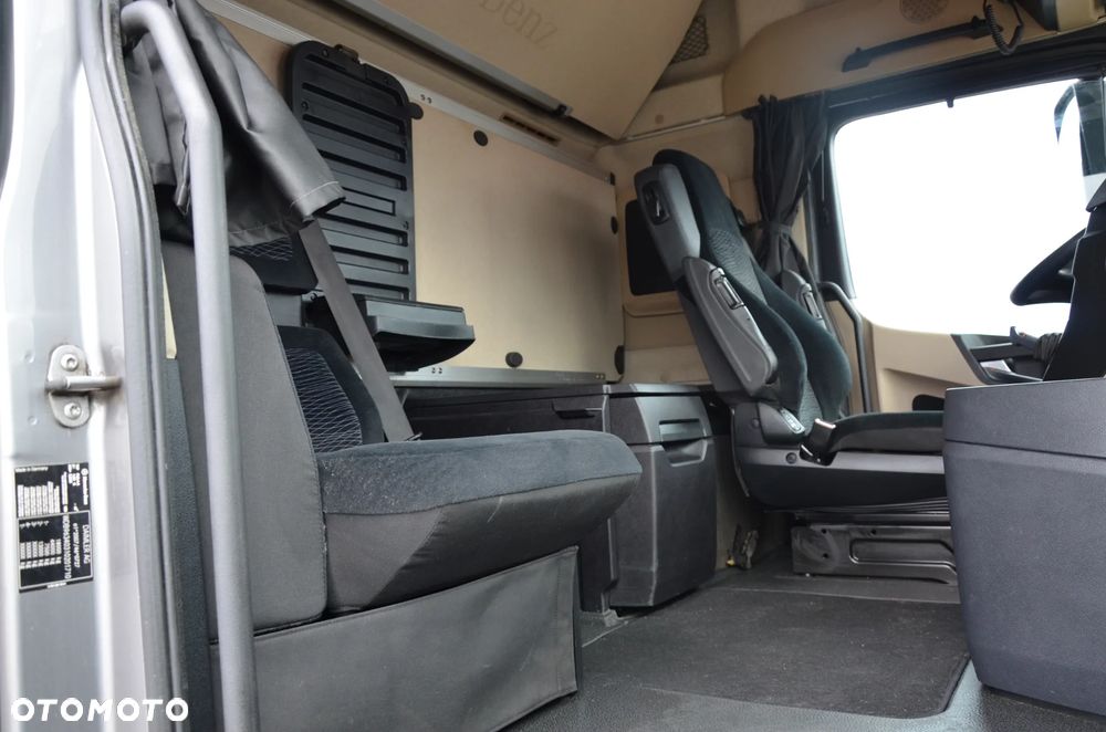 Mercedes-Benz ACTROS 1848 / GIGASPACE / SALONKA / KLIMA P. /  FULL OPCJA / 1710 - 7