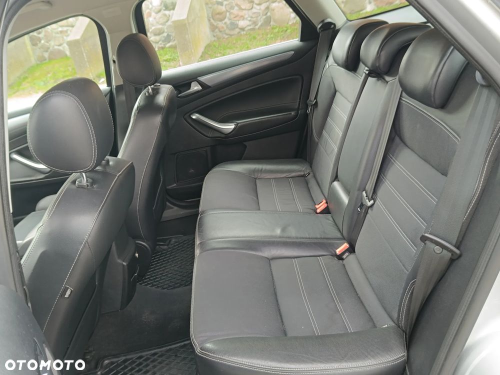 Ford Mondeo 2.0 TDCi Ambiente - 18