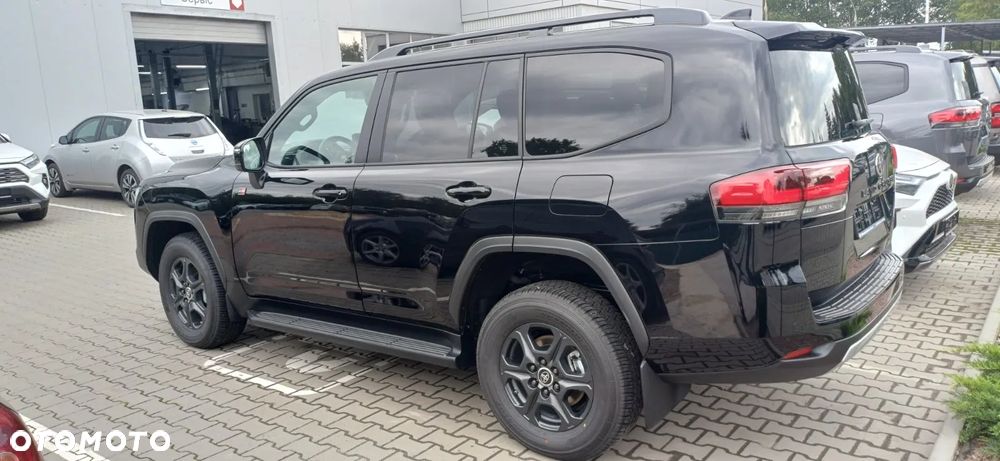 Toyota Land Cruiser - 9