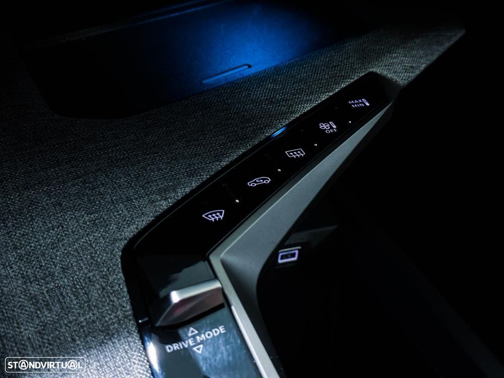 Peugeot 3008 1.2 Hybrid Allure e-DCS6 - 44