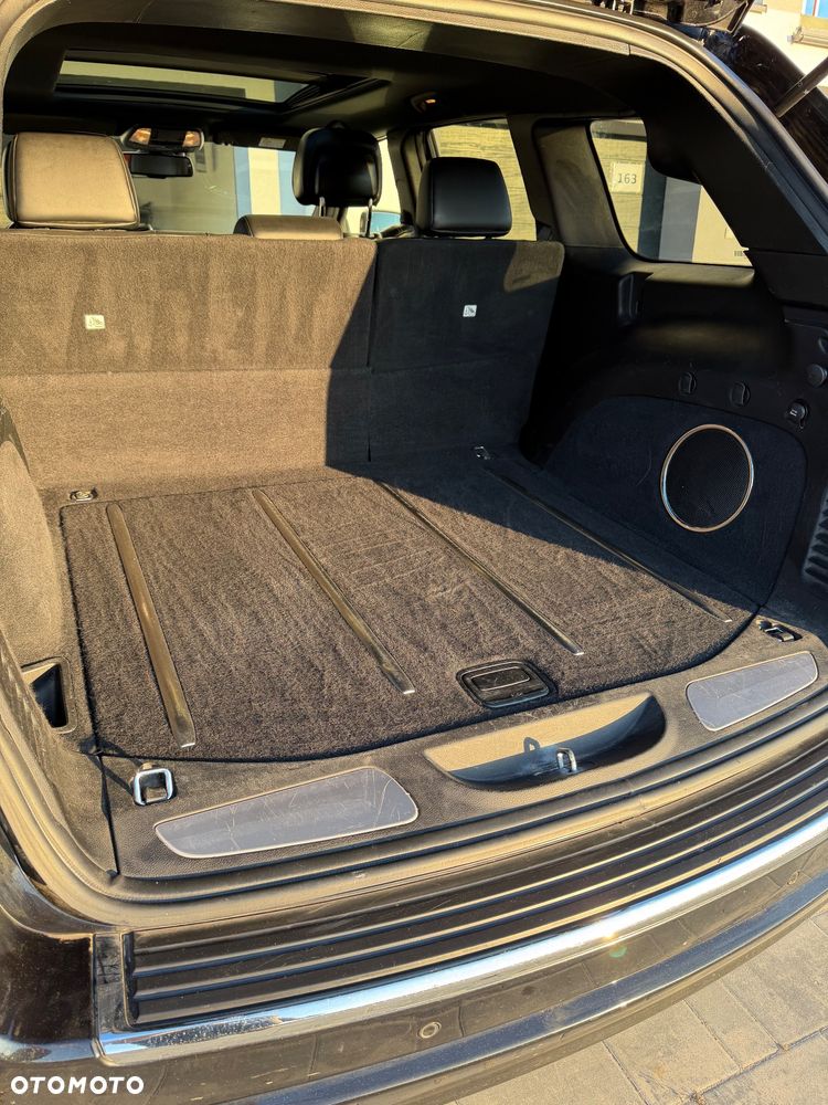 Jeep Grand Cherokee - 35