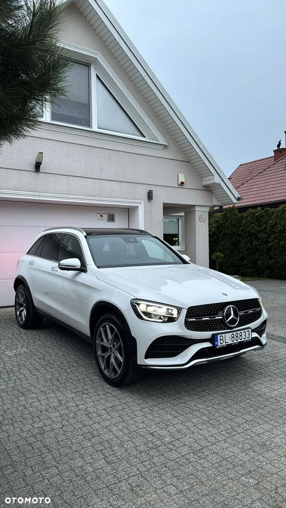 Mercedes-Benz GLC 300 4Matic 9G-TRONIC AMG Line - 1
