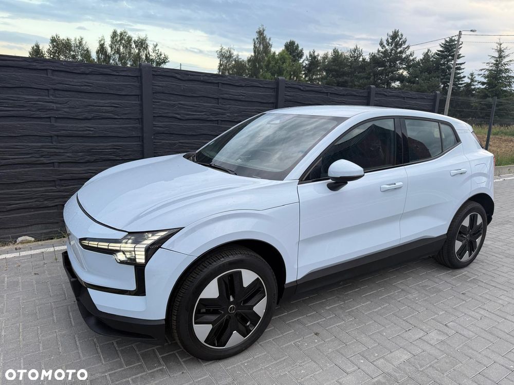 Volvo EX30 Single Motor RWD Plus - 2
