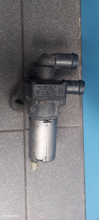 Elektrozawór wody BMW E90 8369806 - 1