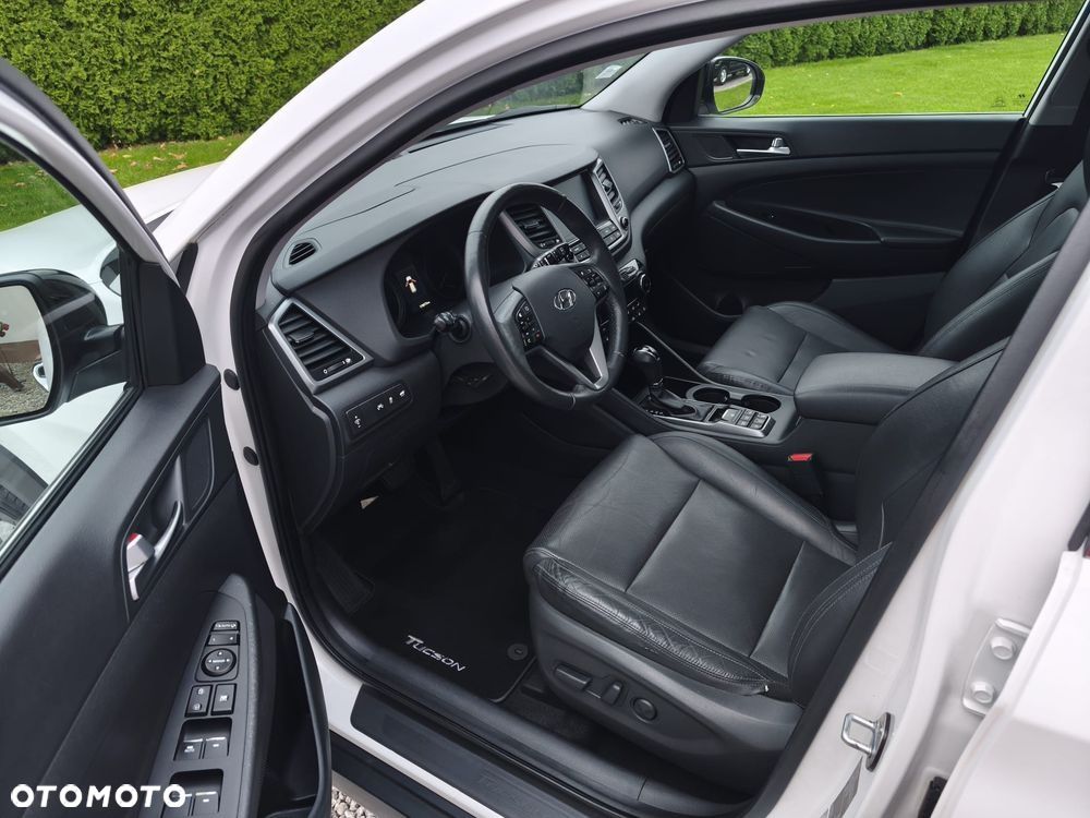 Hyundai Tucson - 38