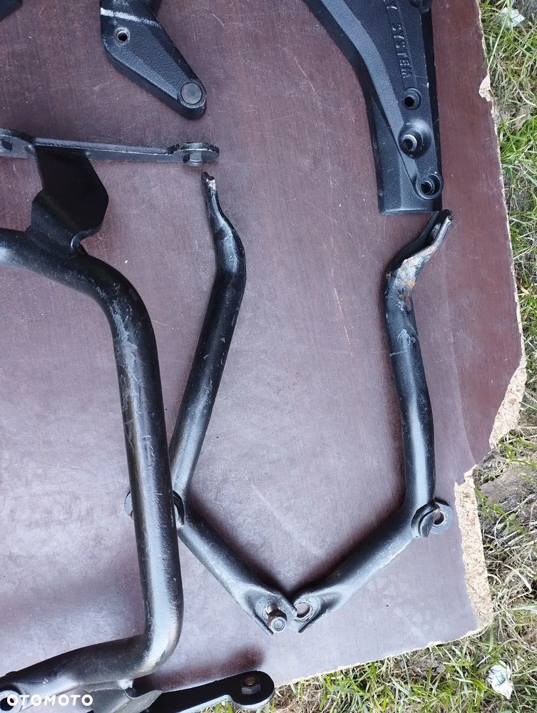 Yamaha FAZER FZS 600 stelaż kufrów bocznych givi wingrack - 4