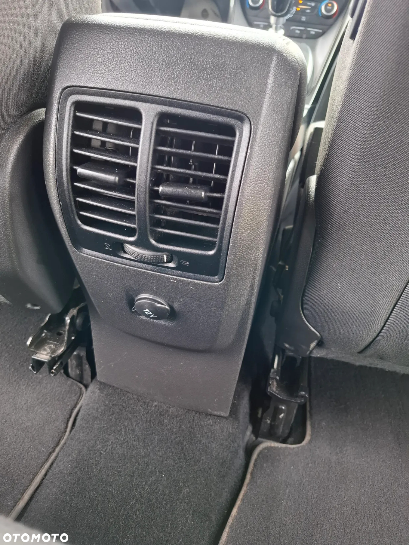 Ford C-MAX 1.0 EcoBoost Titanium ASS - 19
