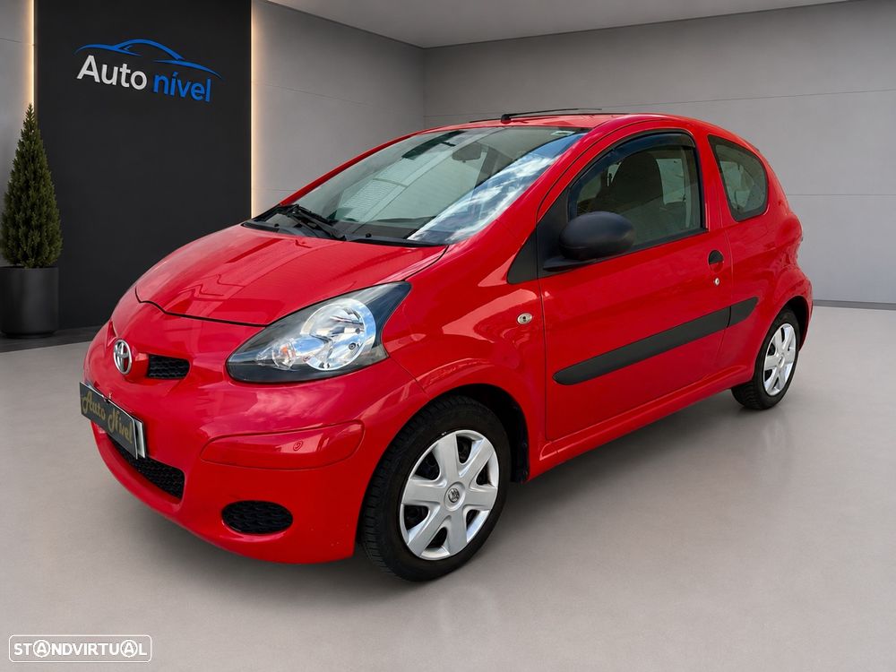 Toyota Aygo 1.0 Red Edition - 1