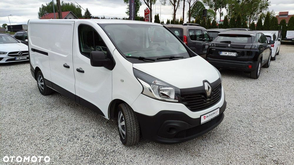 Renault Trafic - 16