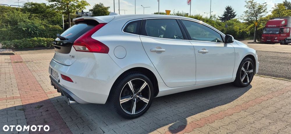 Volvo V40 T3 Drive-E R-Design Momentum - 5