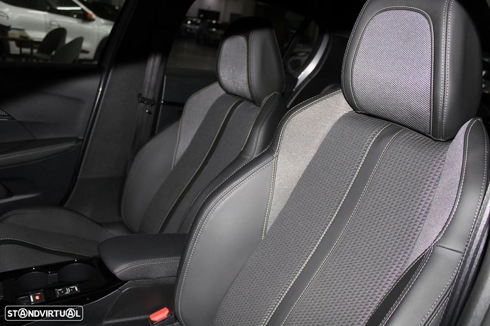 Peugeot e-208 50 kWh GT Line - 10