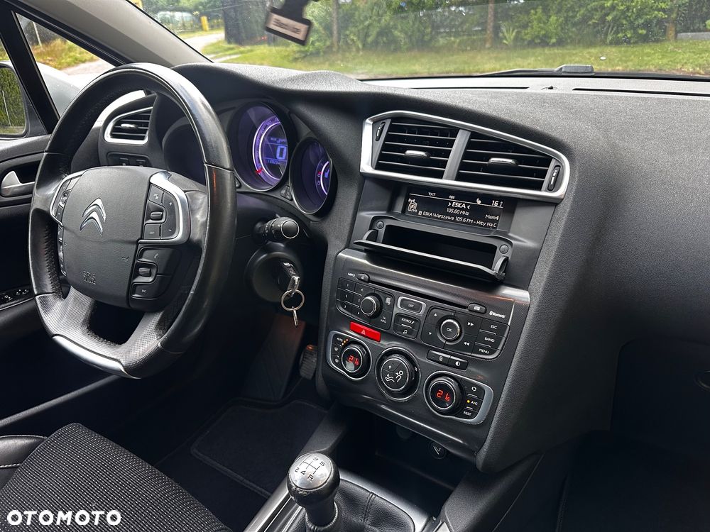 Citroën C4 VTi 120 Exclusive - 26