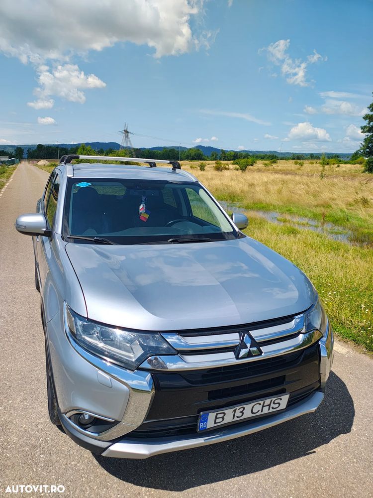 Mitsubishi Outlander - 8