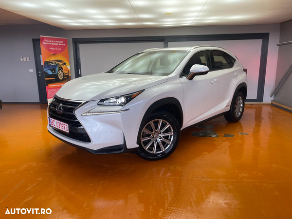 Lexus Seria NX 300h AWD Business Plus