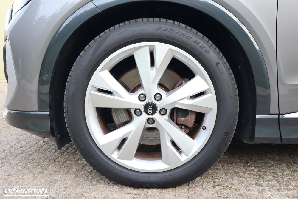 Audi Q4 e-tron 45 quattro 82 kWH - 10