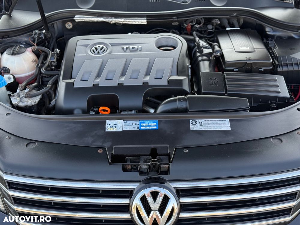Volkswagen Passat Variant 2.0 TDI BlueMotion Technology Exclusive - 23