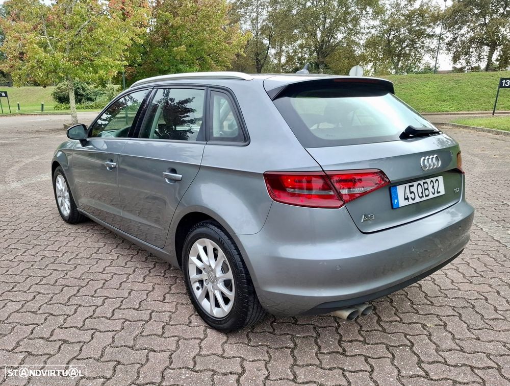 Audi A3 Sportback 2.0 TDI Attraction - 4