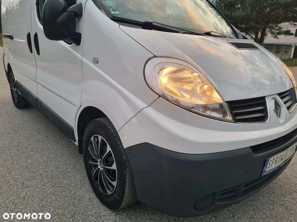 Renault Trafic - 22