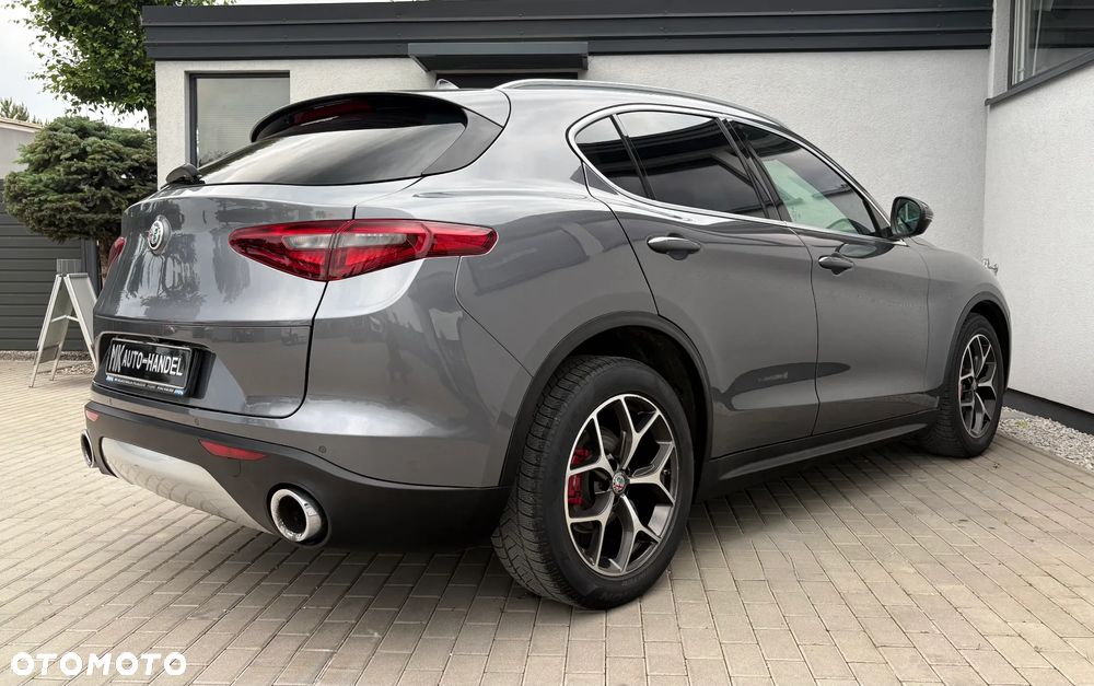 Alfa Romeo Stelvio 2.2 JTDM - 6
